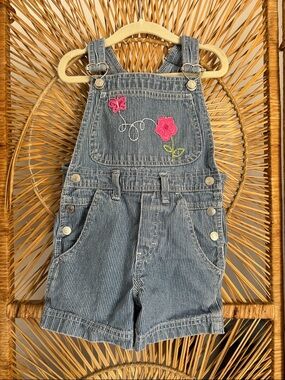 Vintage Jordache Girls' Denim Stripe Short Overalls with Pink Flower 3T